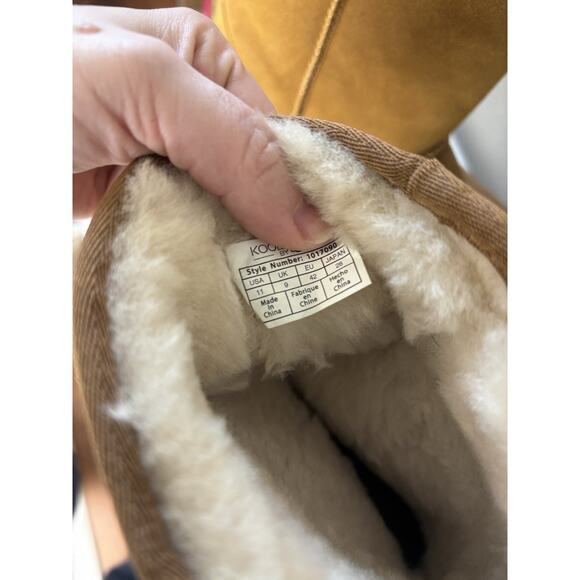 Koolaburra by Ugg Chestnut Brown Suede Short Boots Women’s Size 11 - Picture 6 of 8